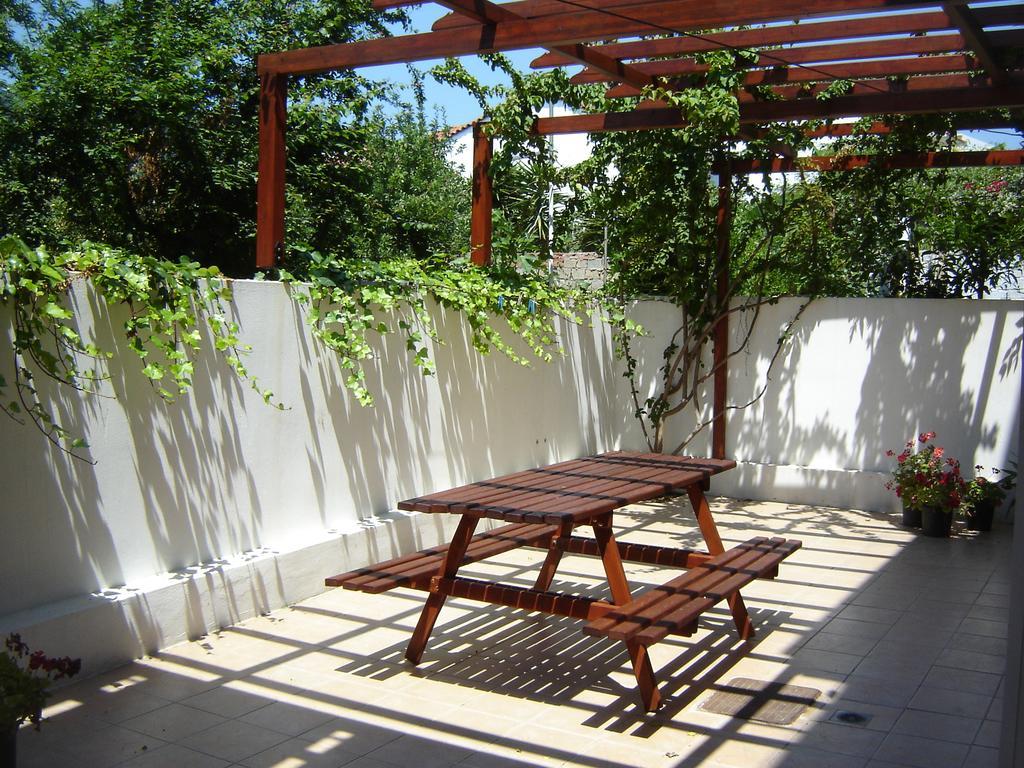 Pansion Chrisa Hotel Skiathos Exterior foto